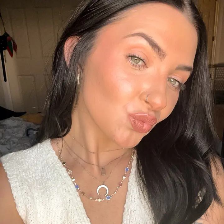 bri hollingsworth