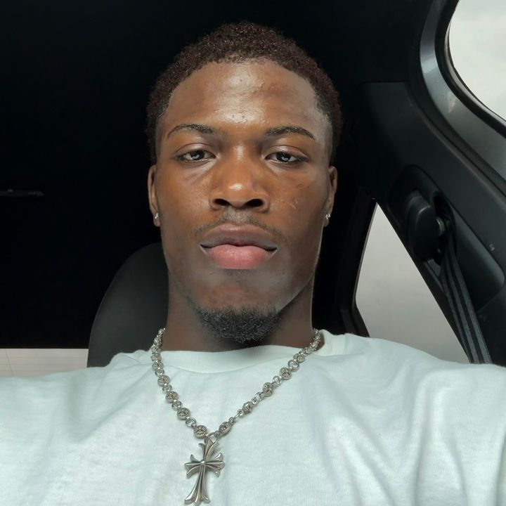EJ