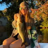 Big bass girl fishing