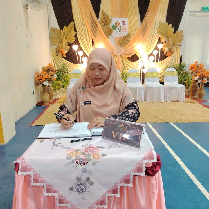 Farhana | Affiliate TT