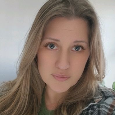 Steph📚🐦‍⬛|adultingandreading