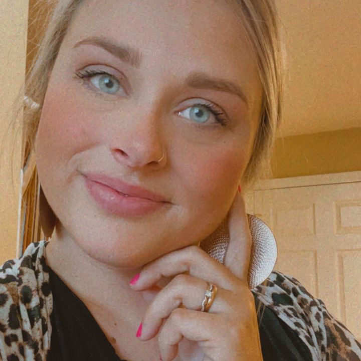 Lindsay Annelle Burr
