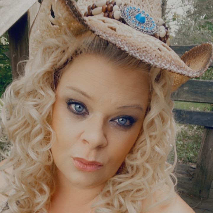 Rebecca_Lynn77