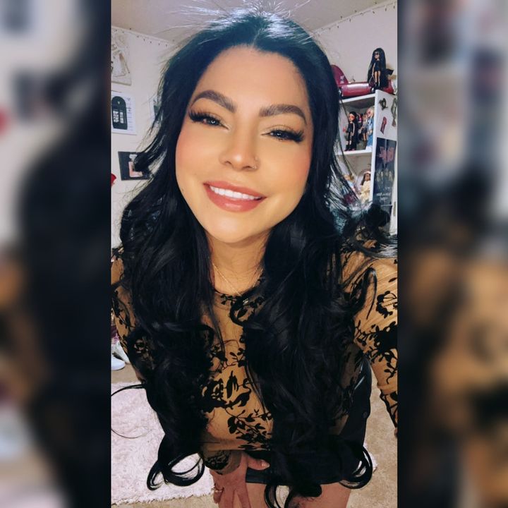 Yuliana Moore