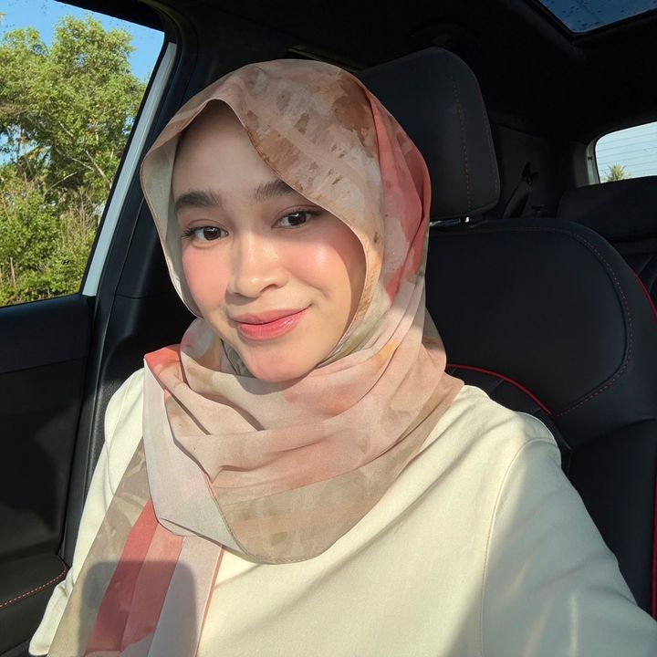 Ayu Rahardian