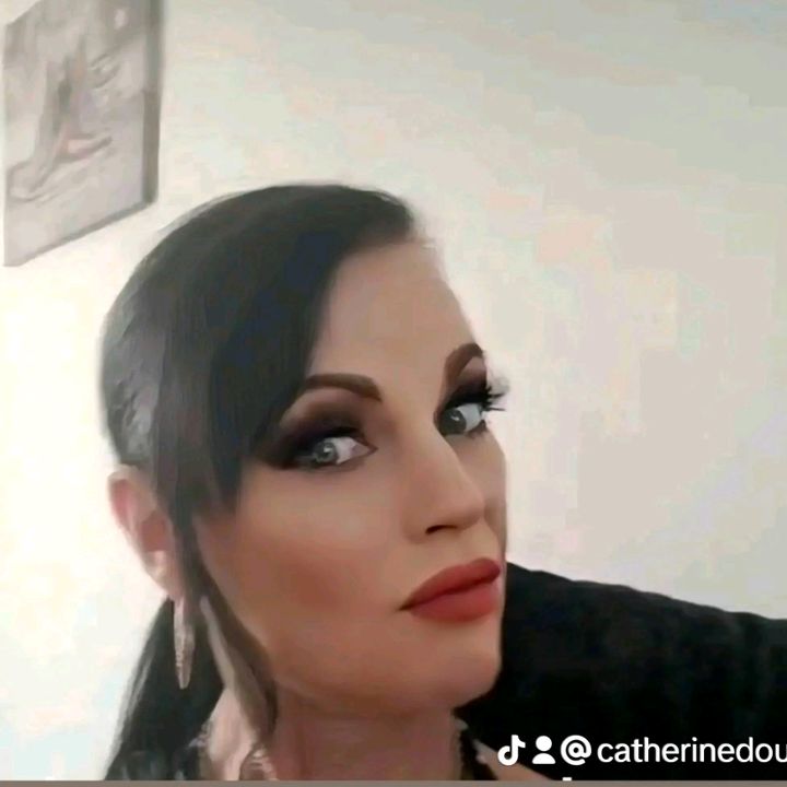 Catherine ❤️♥️ ♥️