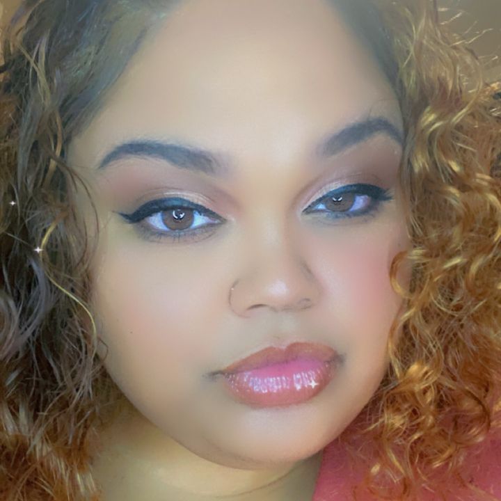 Distracted_Beauty