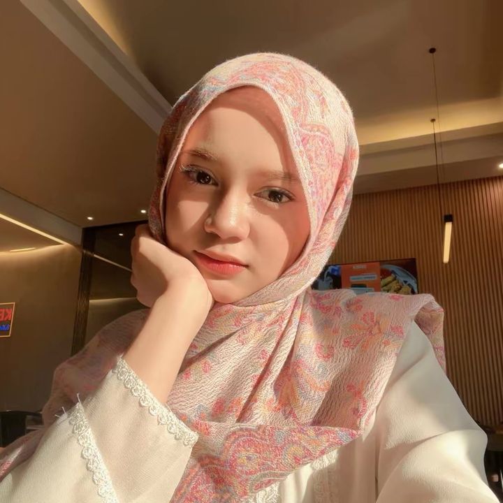 azkianaisyaa_