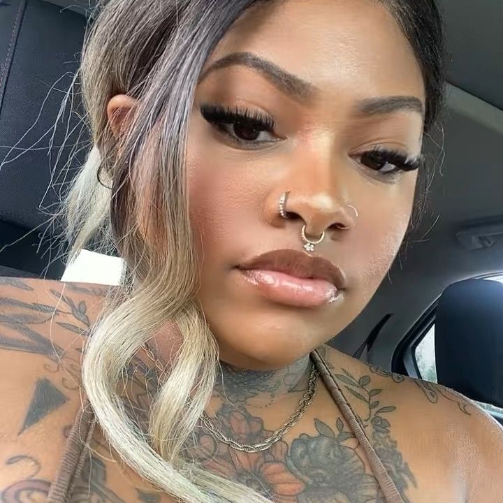 her🖤