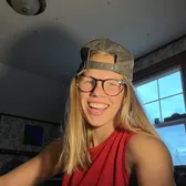 Girl in a hattt