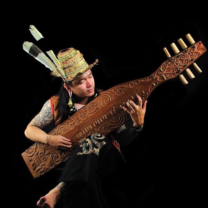uyau moris music