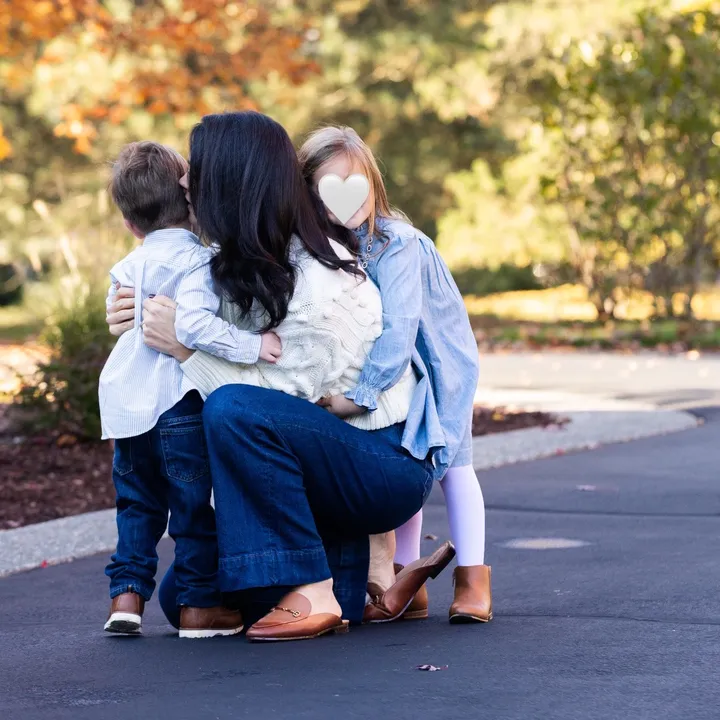 Jen | Motherhood & Corporate