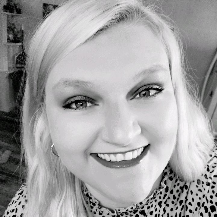Carissa Atwood SAHM|SMALL BIZ