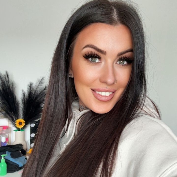 🖤KIRSTY🖤