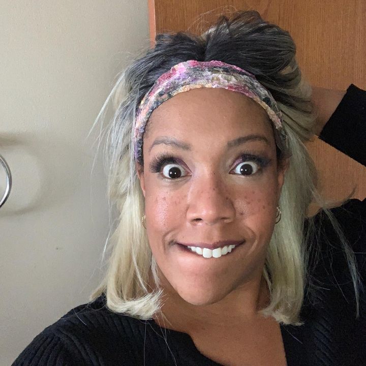 Antoinette De La Suburbs