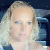 stephanie101483