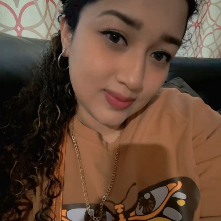 LESLIE MOLINA