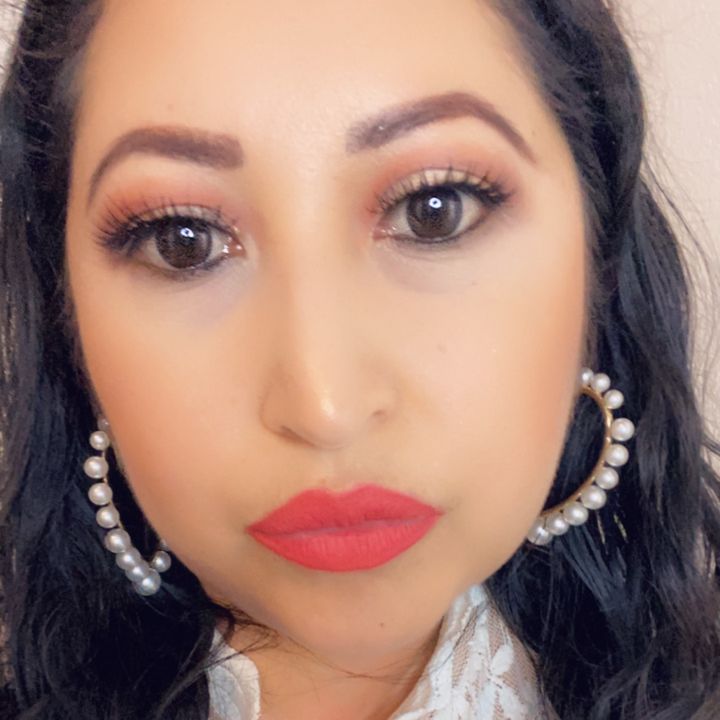 julie.arzola