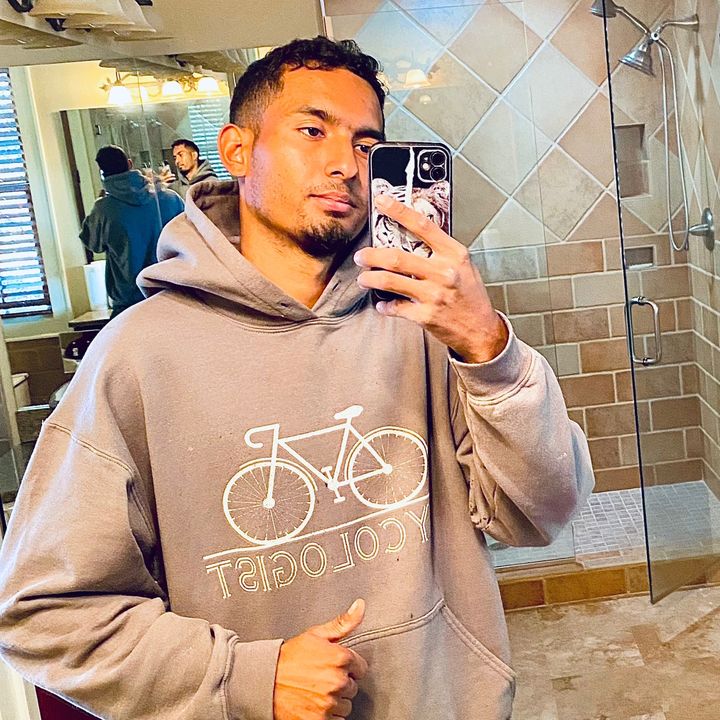 Alejandro🐺te🦅motiva