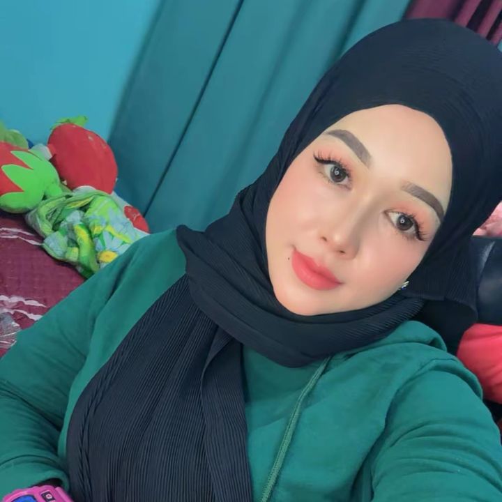 sayati mek comel93💚💗❤️