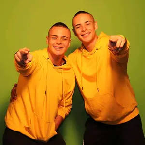 Brothers Twinz 🇨🇴