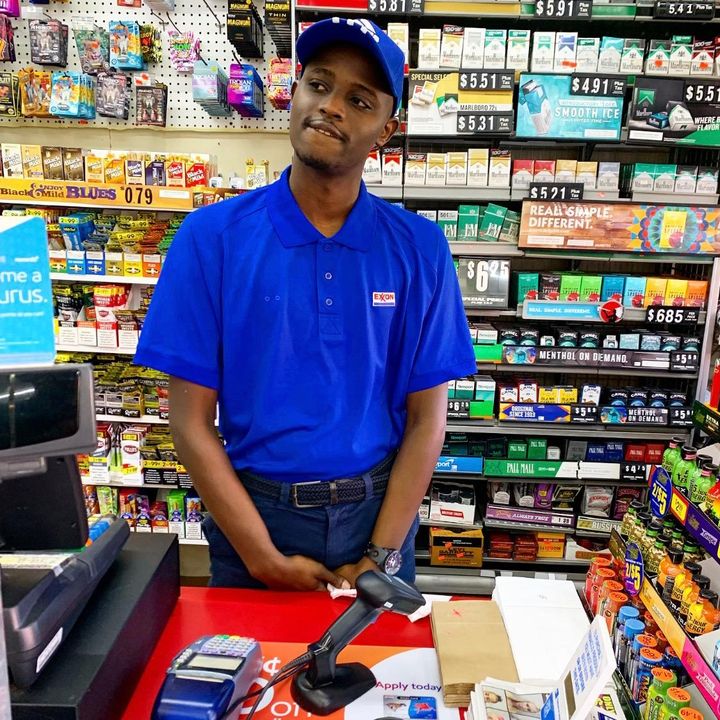 Hood cashier 🦍