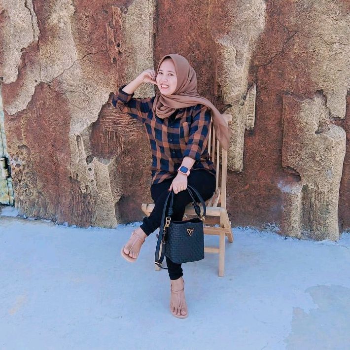 Almira shop