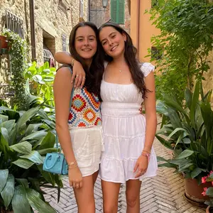 estela and sabrina
