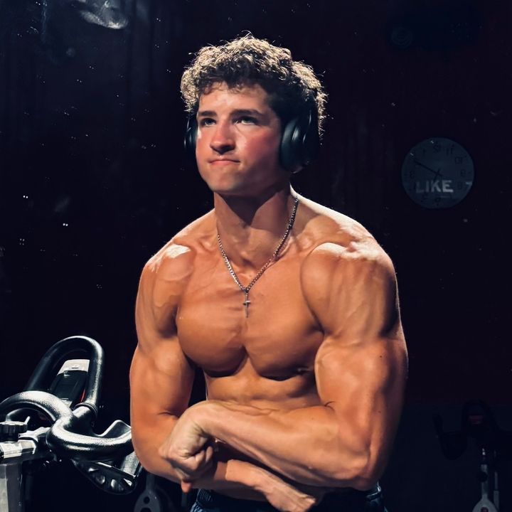 Adrian Leans