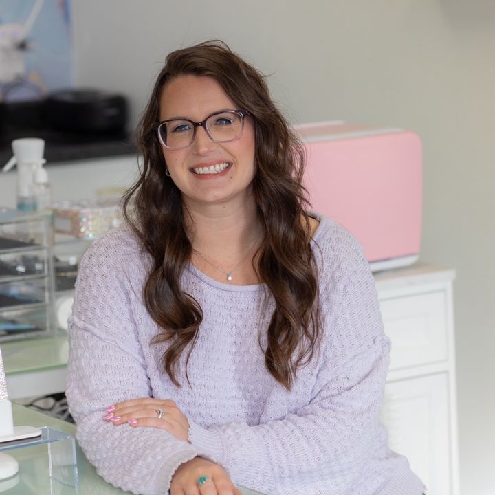 Jeanette | Nail Tech Mentor