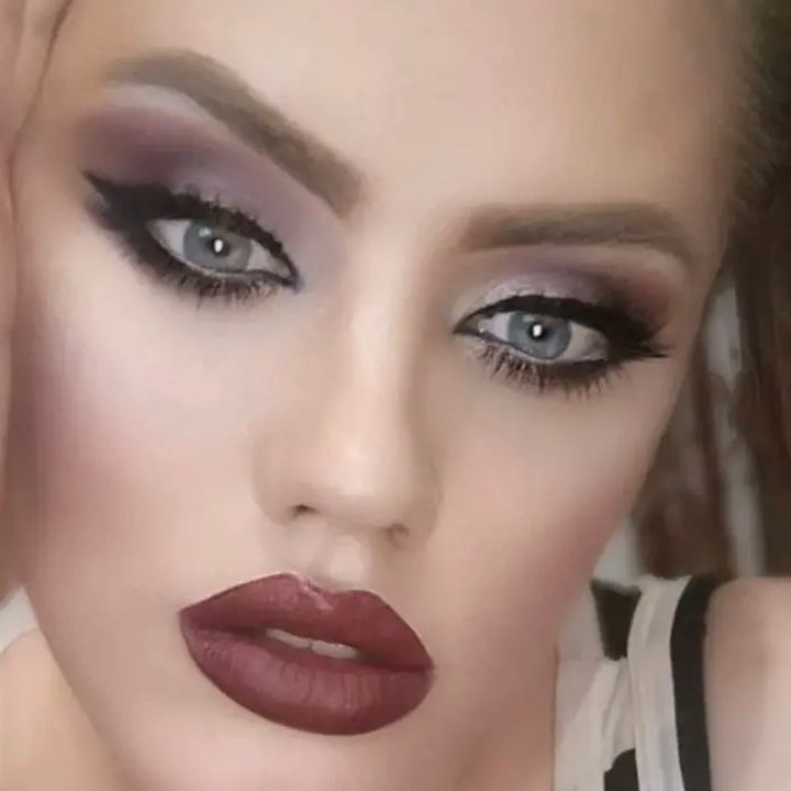 Larisa Bella