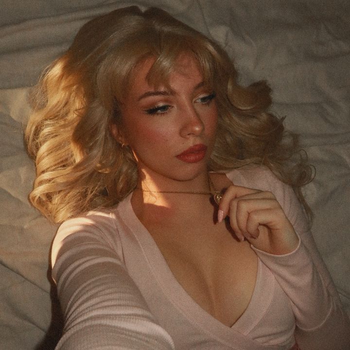 𝒜𝓃𝑔𝑒𝓁 𝐿 ♡⋆˚ 𝜗𝜚˚⋆ ᖭི༏ᖫྀ