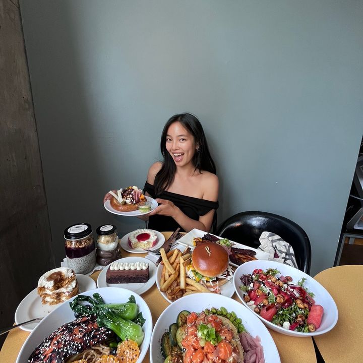 Ellie | Travel + Food