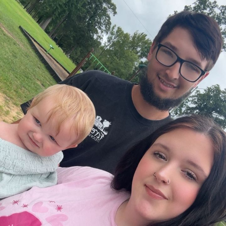 Kenzie || Mama to Oaklynn🧸🩷