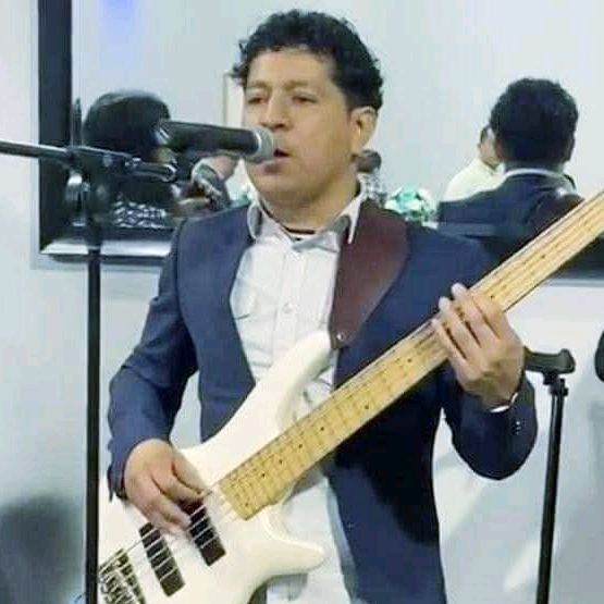 Julio C Morales M Adorador