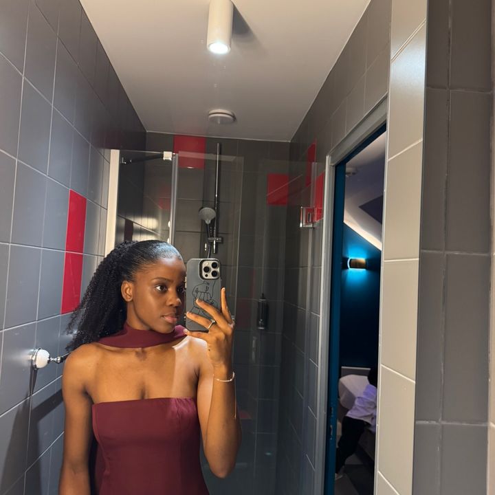 Nadia Luis🇦🇴🇫🇷