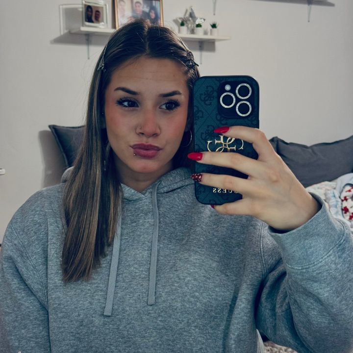 P A U L A