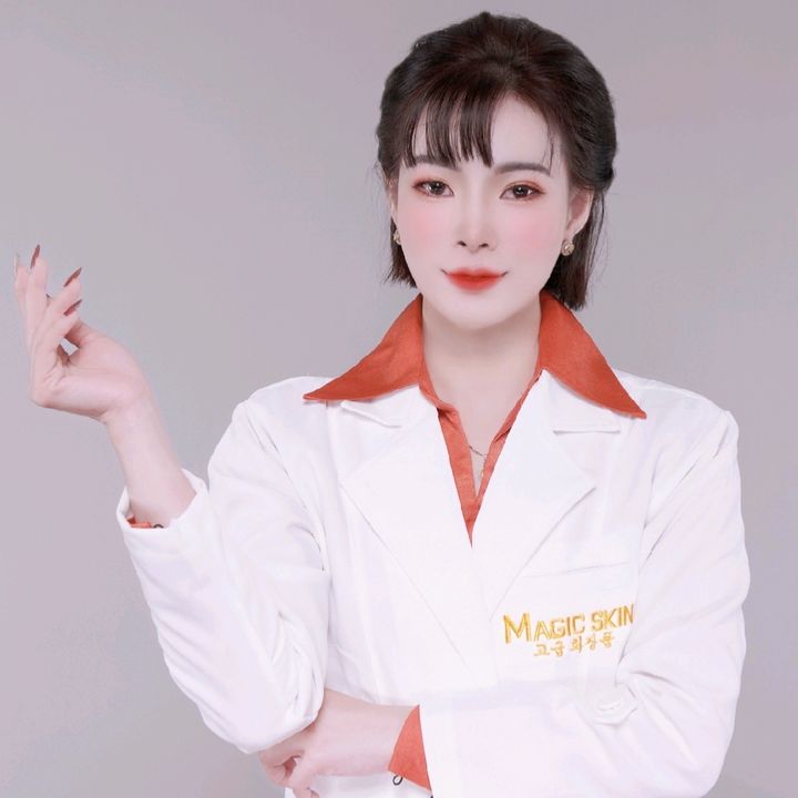 Minh Tuyết