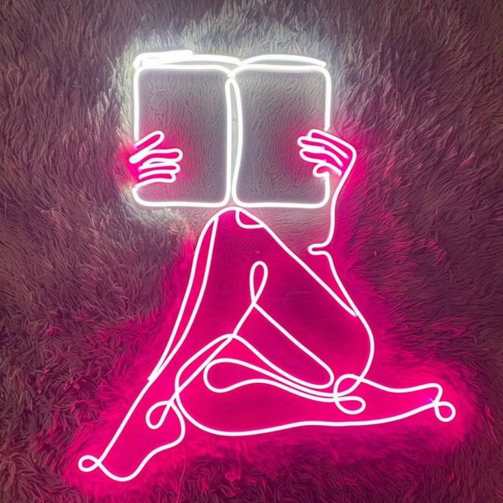 Jeanette Lynn Reads