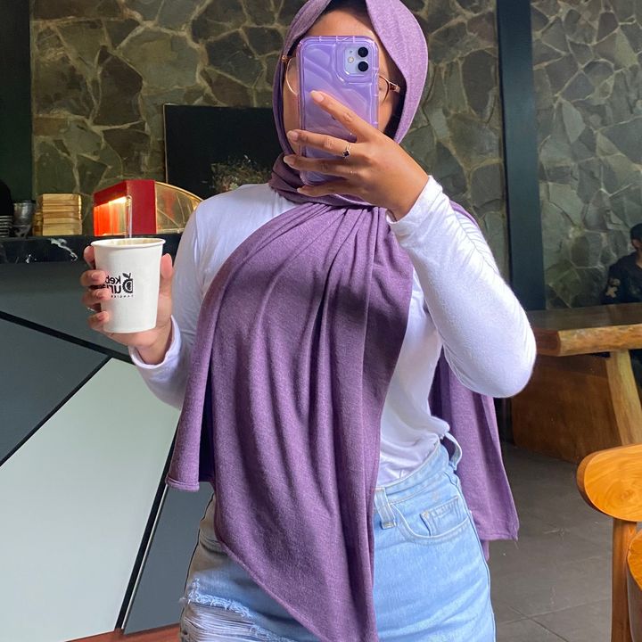 Debtcollector Cantik