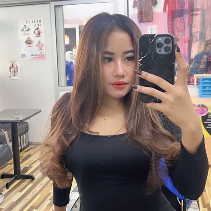 Your wife😍