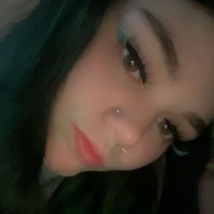 BabycakesAri ❤️‍🔥🌹🎂🖤💨💚🧸