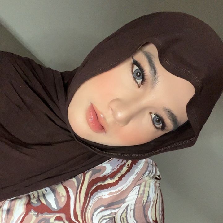 Si Tukang Ngemil