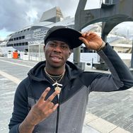 TheWaveyAyo