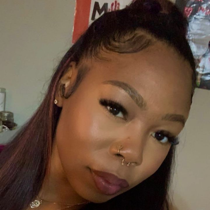 👑