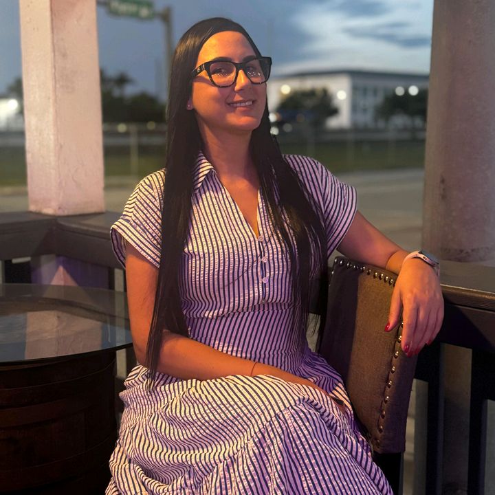 Hey🌸🦋🇨🇺