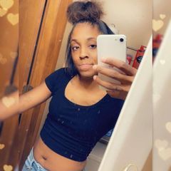 Chequita | Mom Life 👩🏽‍🍼💙