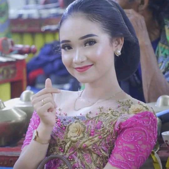 Retno pujiati