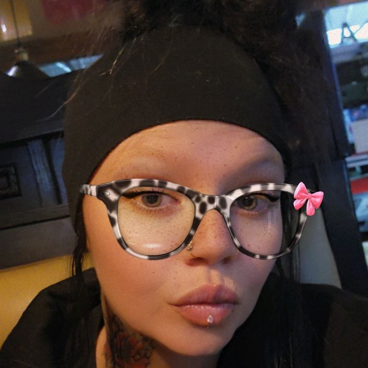 👑🤏QueenHolmes One~n~Only🤏👑