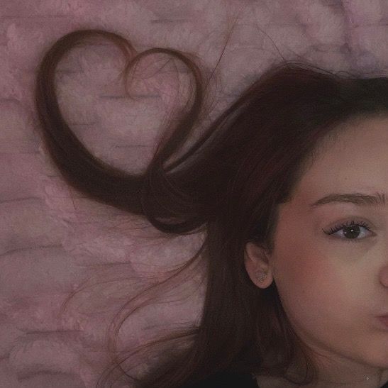 𝒿༯